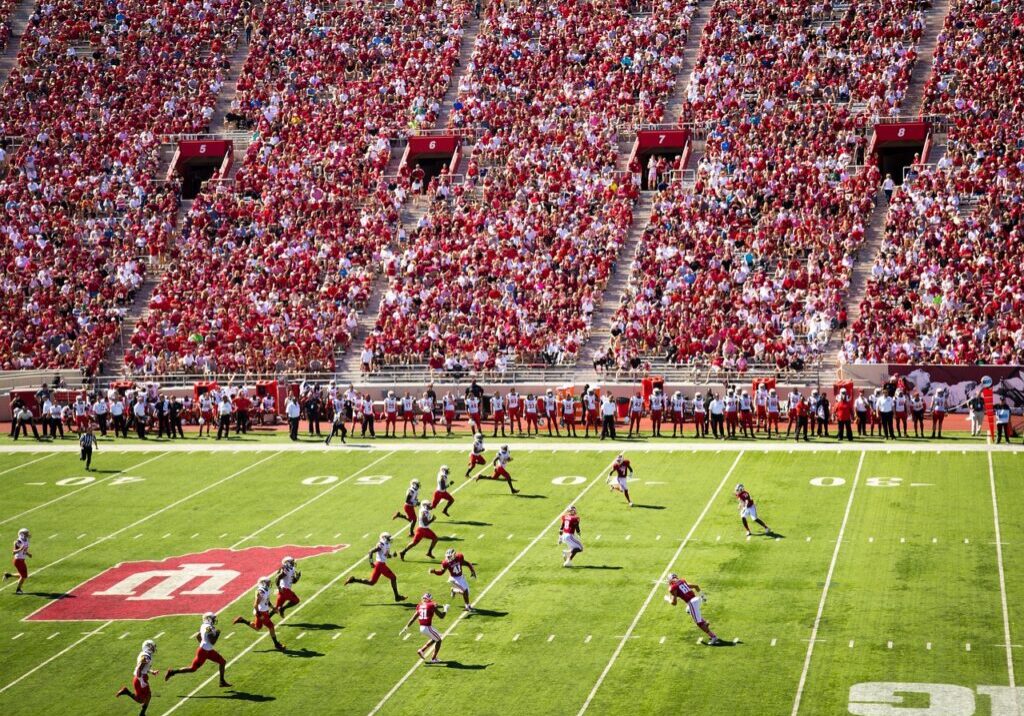 football-college-field-870283 football, college, field-870283.jpg